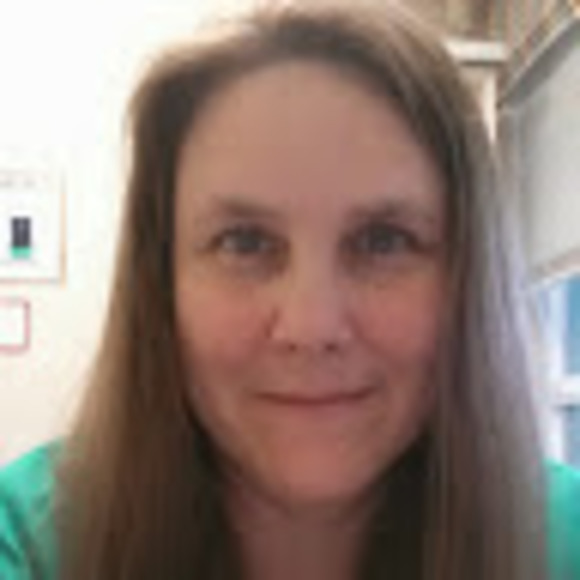 Meet your Posher, Lisa - Picture 1 of 1